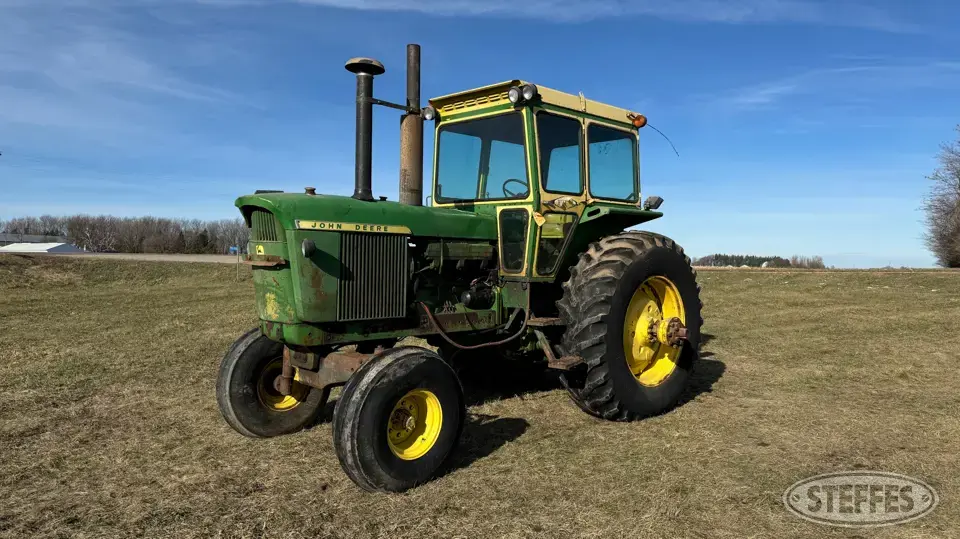 1969 John Deere 4520 2WD Tractor