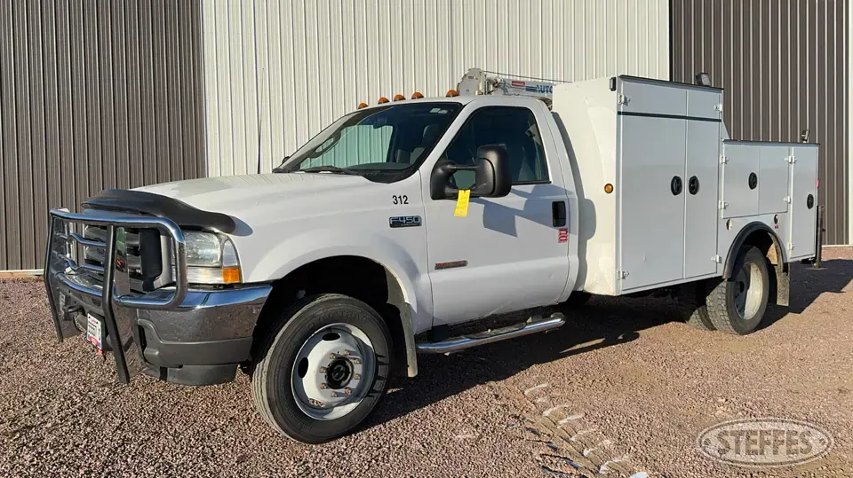 2003 Ford F-450 Super Duty XL Over 1 Ton Pickup