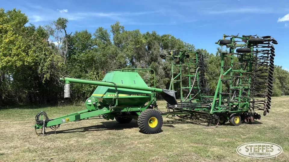 John Deere 1060 Air Drills and Air Seeder