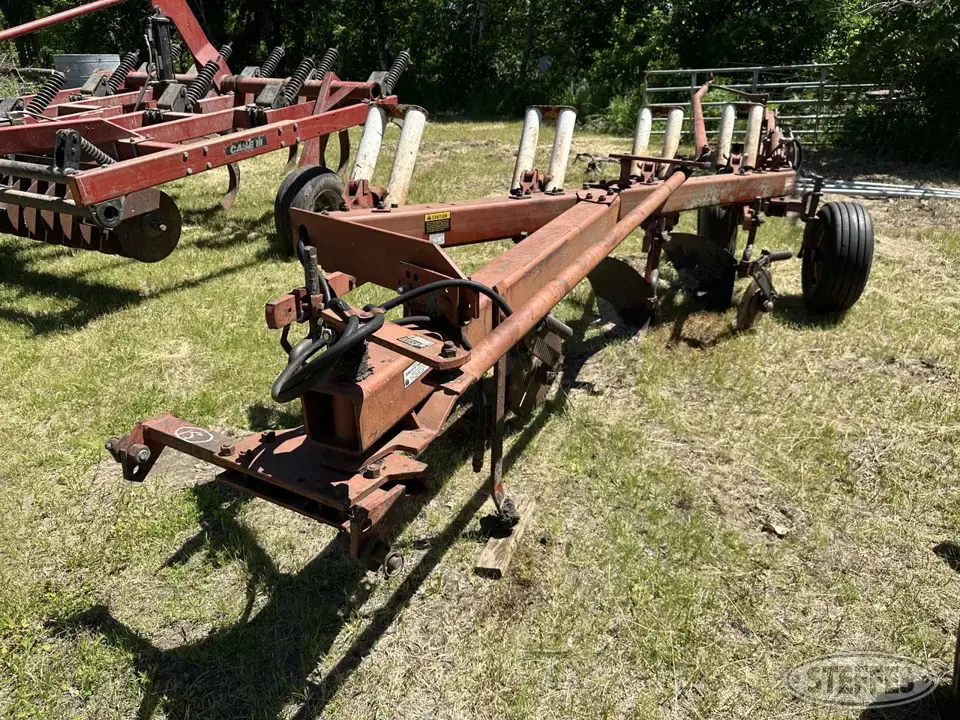 International 720 Cable Plow