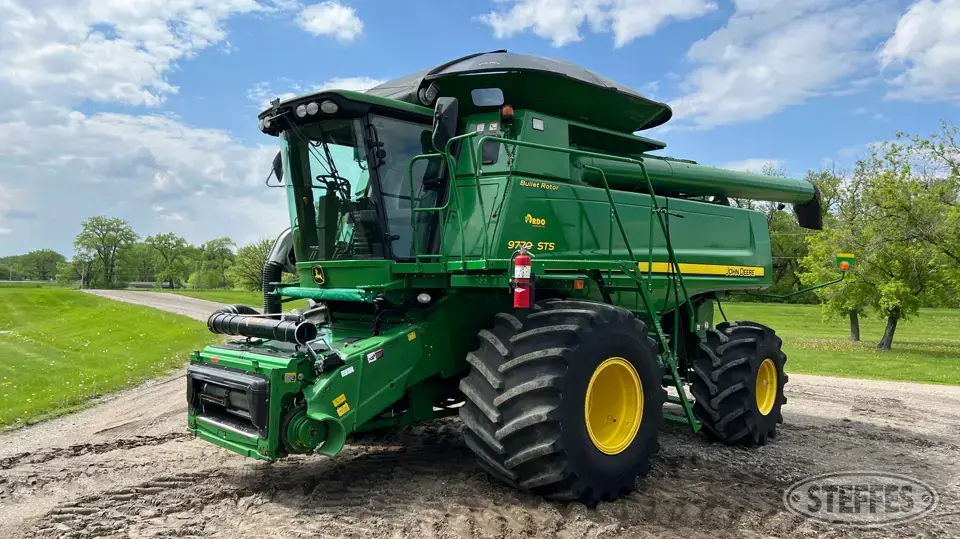 2010 John Deere 9770 Combine