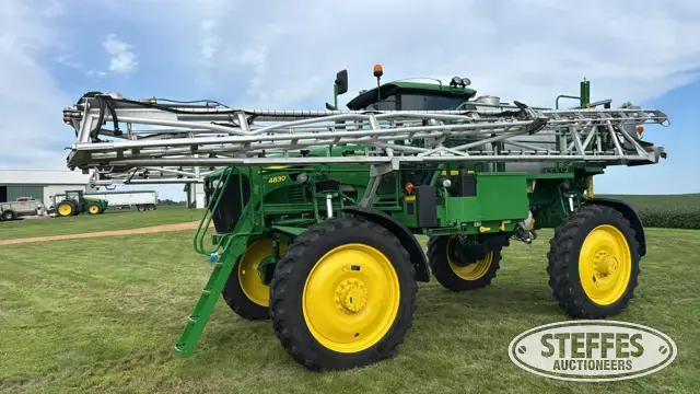 2013 John Deere 4830