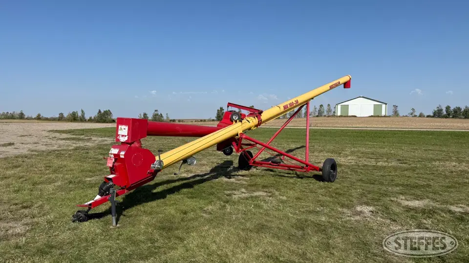 2015 Westfield MK100-36 Swing Hopper Auger