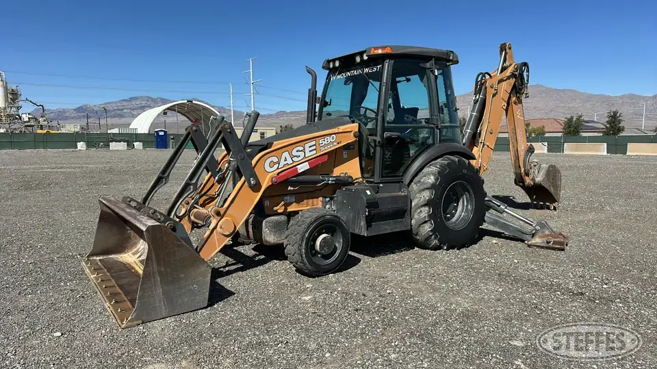 2017 Case 580 Super N WT Loader Backhoe