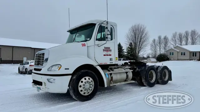 2006 Freightliner Columbia 112