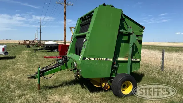 1992 John Deere 535