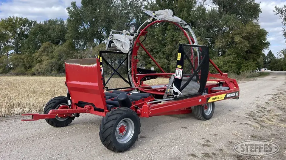 2021 Anderson Hybrid XTractor Bale Handling