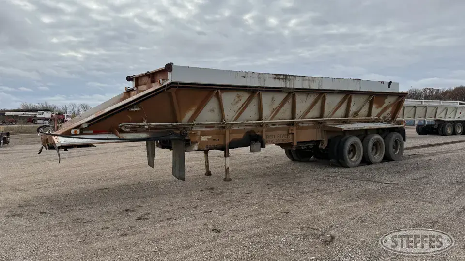 2000 Red River LB334 Live Bottom Trailer