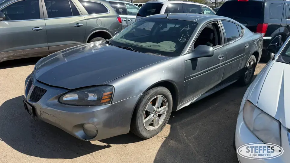 2005 Pontiac Grand Prix GT Car