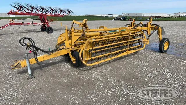 Vermeer R-23 Twin Rake