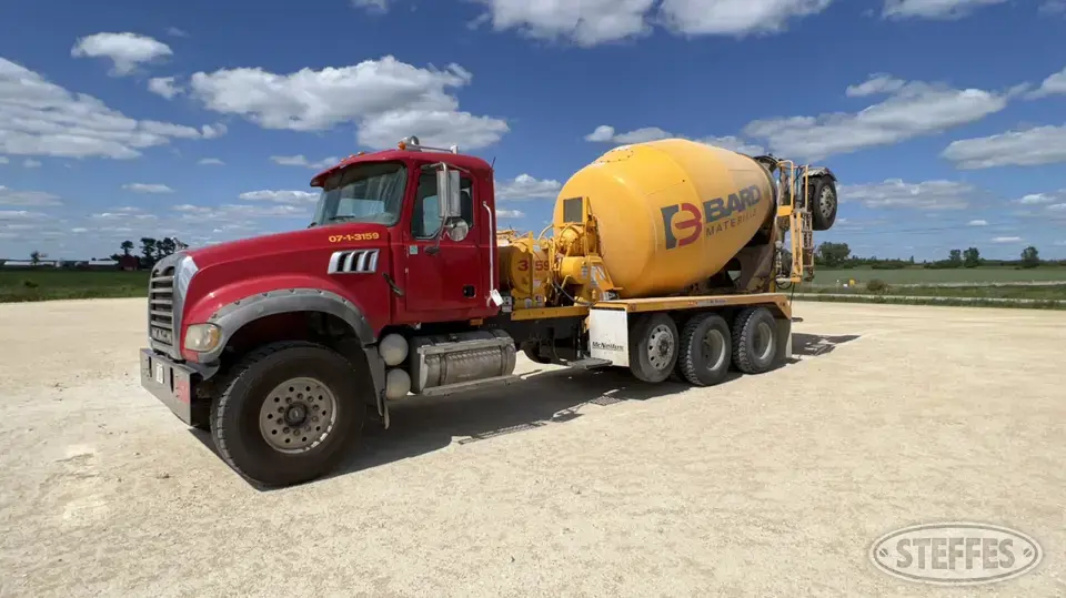 2007 Mack CTP713 Mixer Truck