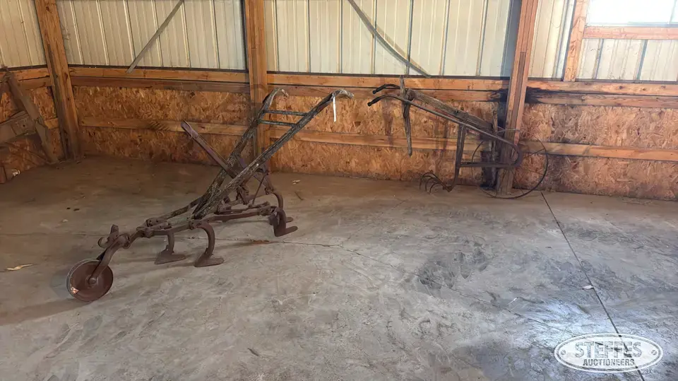 (2) Walk-behind cultivators Horse Drawn