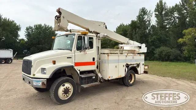 2001 Freightliner FL70