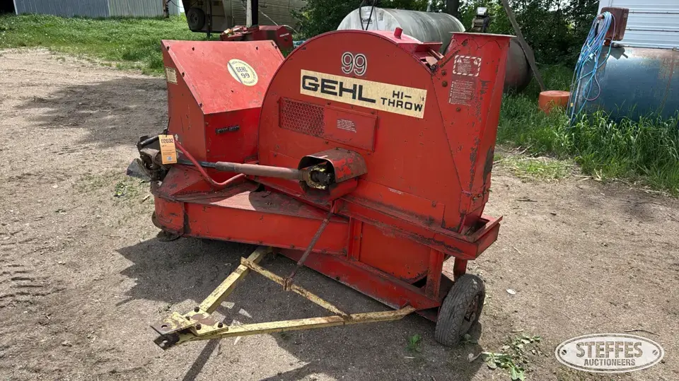 Gehl Hi-Throw FB99 Forage Processing