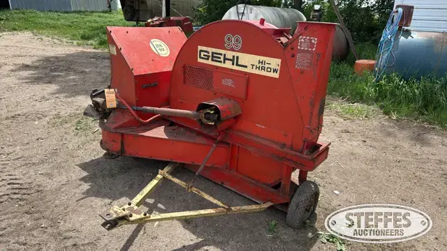 Gehl Hi-Throw FB99