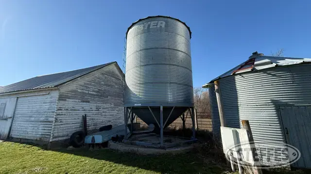 Micada hopper bin