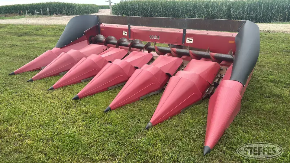 1990 Case IH 1063 Corn Head