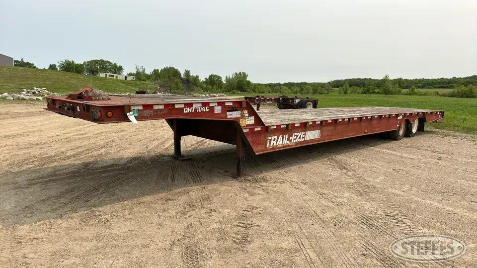 1999 Trail-Eze DHT7046 Step Deck Trailer