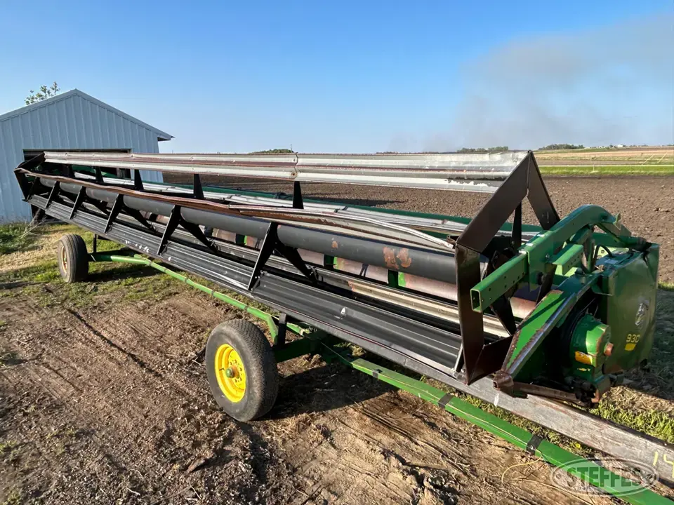 John Deere 930 Pickup Head