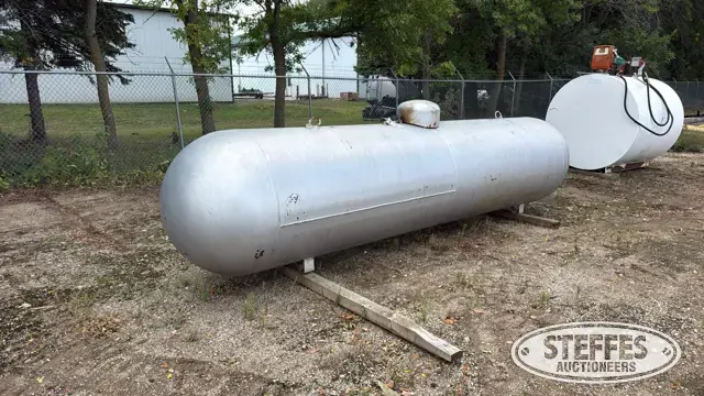 1973 Master Tank 1,000 gal. LP tank