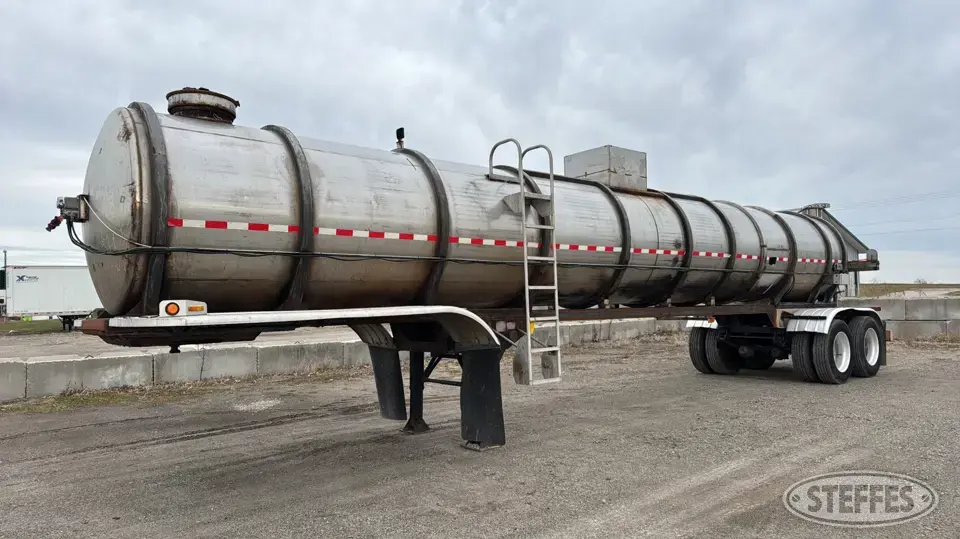 1990 Polar SRJ3 Manure Tanker Manure Storage and Transportation Equipment