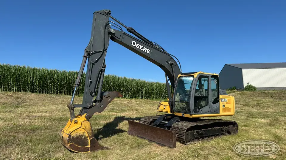 2010 John Deere 120D Excavator