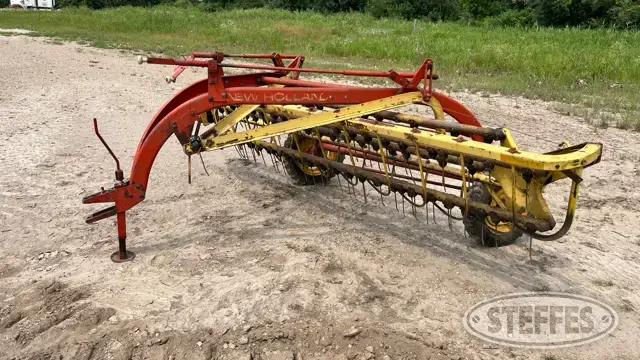 New Holland 258