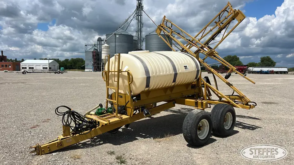 Ag-Chem 750 Pull-Type Sprayer