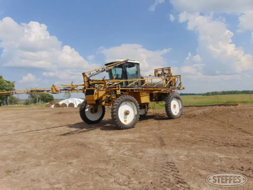 1994 Ag-Chem RoGator 844 Self-Propelled Sprayer