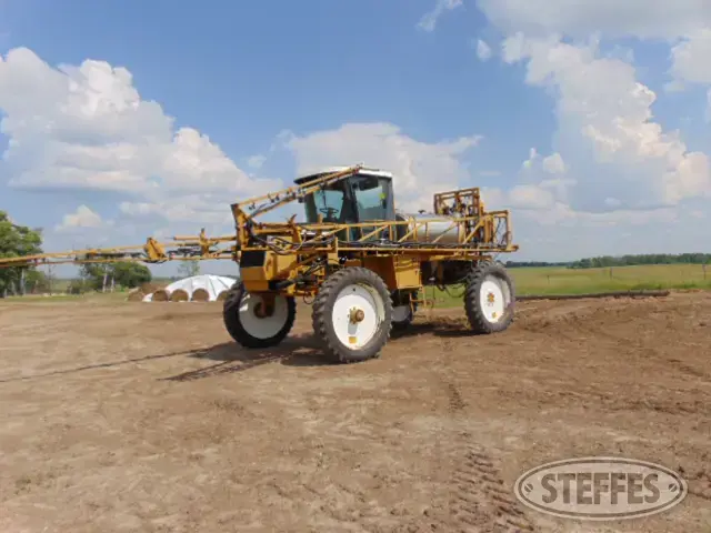 1994 Ag-Chem RoGator 844
