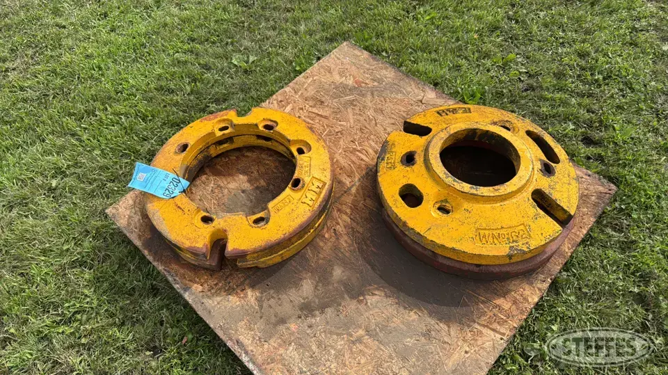 (4) Minneapolis-Moline Tractor Part