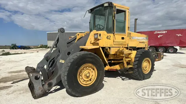 1998 Volvo L90C