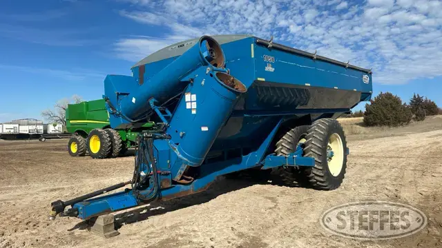2011 Kinze 1050 Harvest Commander