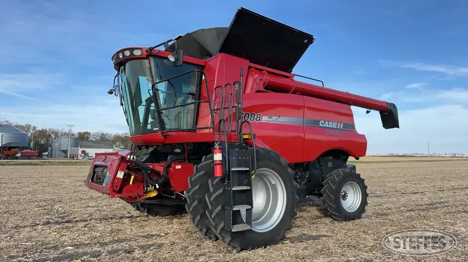2011 Case IH 7088 Combine