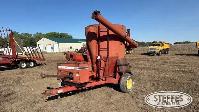 International 1250