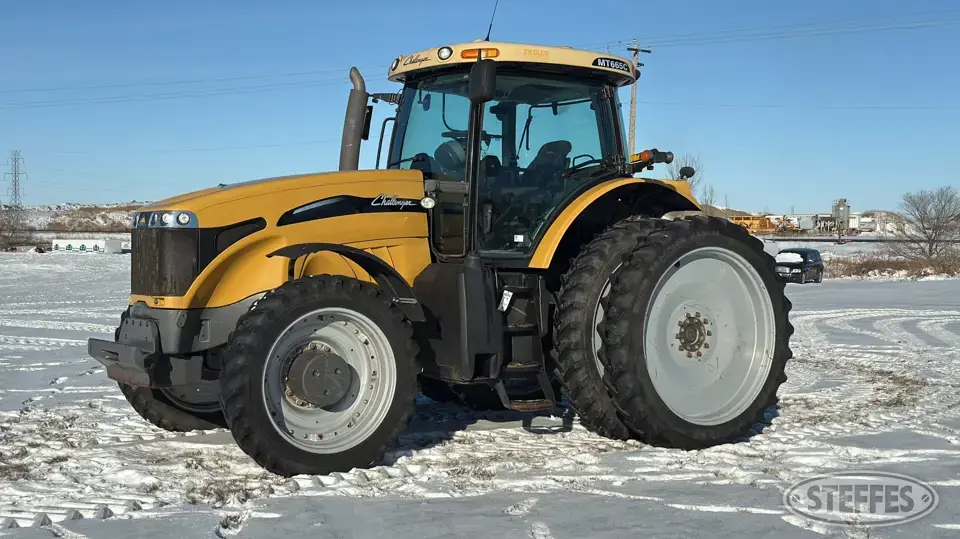 2010 Challenger MT665C MFWD Tractor