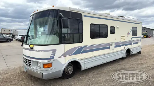 1993 National RV Sea Breeze SB129