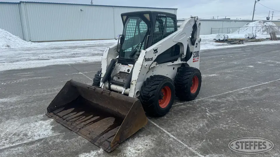 2003 Bobcat S300 Wheeled Skid Steer