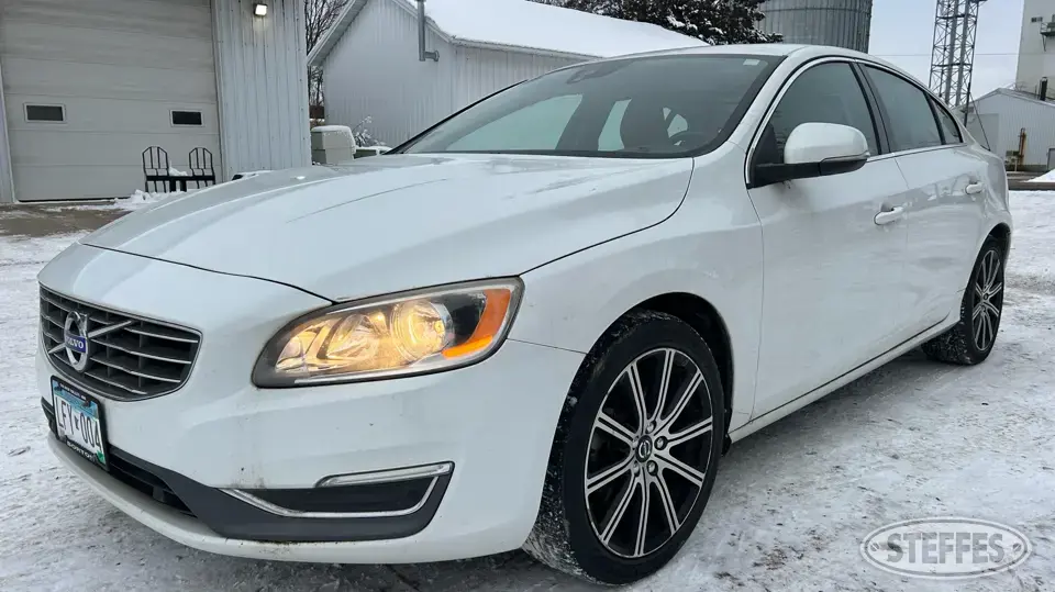2016 Volvo T5 Inscription Premier Car