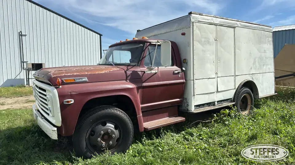 1969 Ford 500 Single Axle Boxed Truck