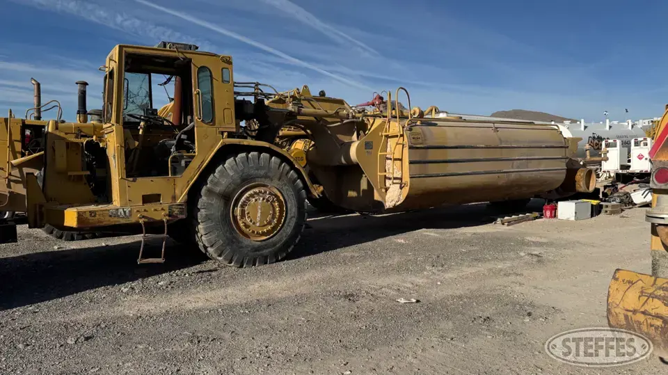 1978 CAT 621B Water Wagon