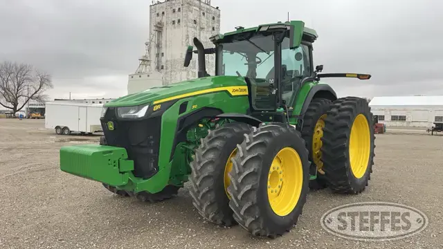 2023 John Deere 8R 310