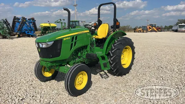 2022 John Deere 5045E