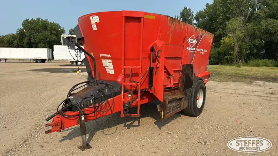 Kuhn Knight Vertical Max VT 156 Livestock Equipment-Other