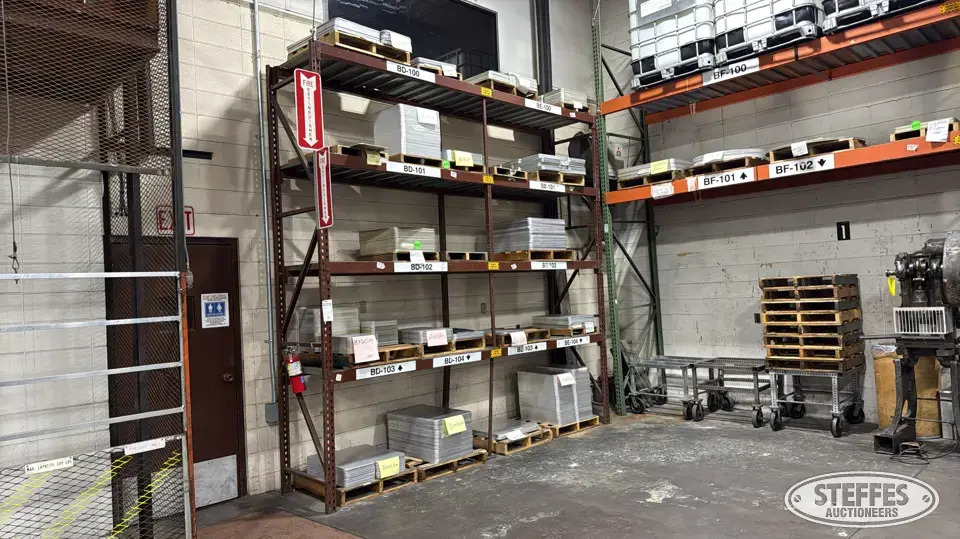 Pallet racking Storage and Bench