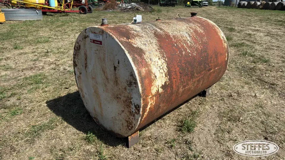 500 gal. fuel tank