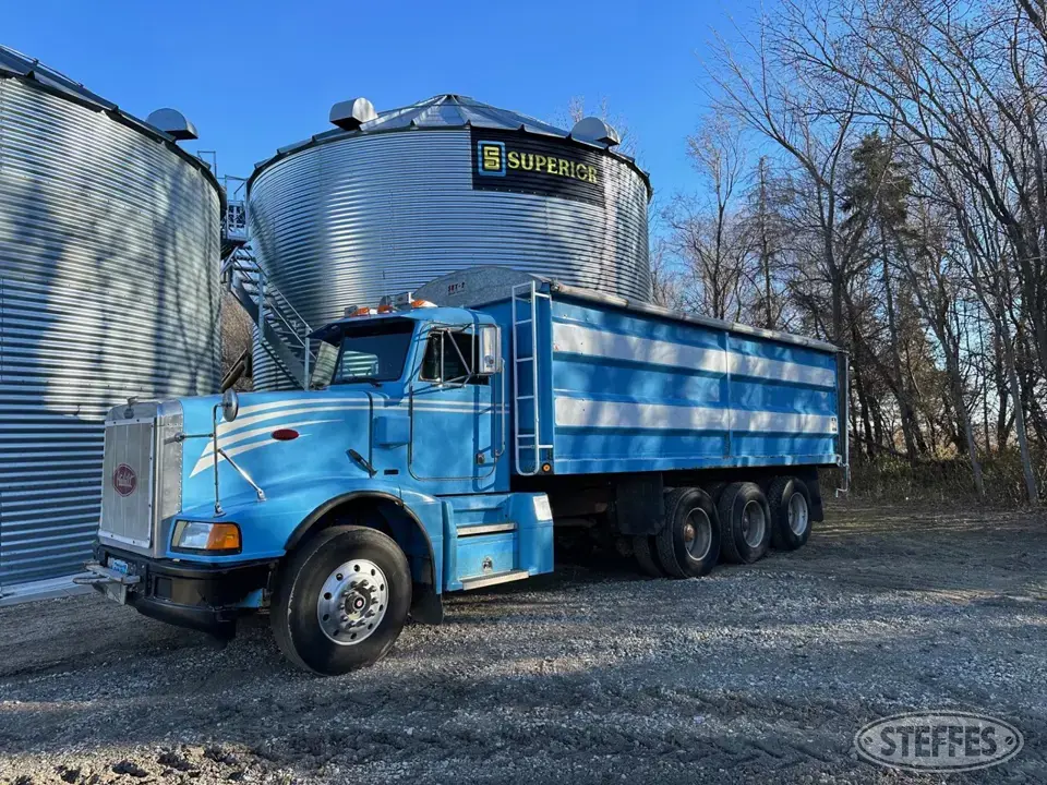 1987 Peterbilt 377 Tri-Axle Boxed Truck