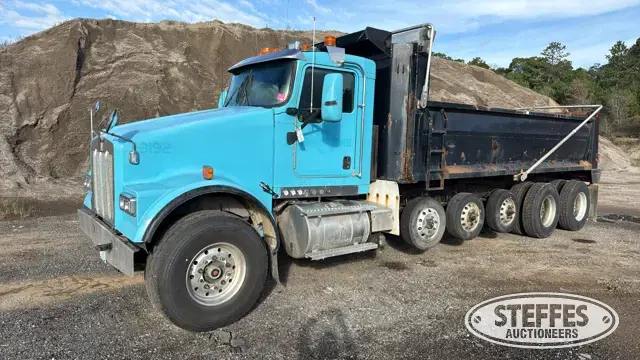2010 Kenworth W900