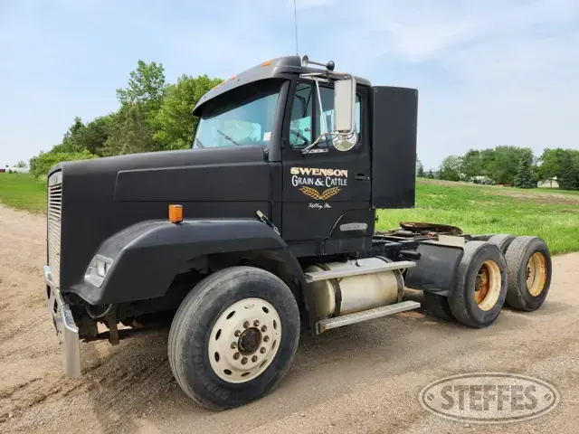 1990 Freightliner FLC112