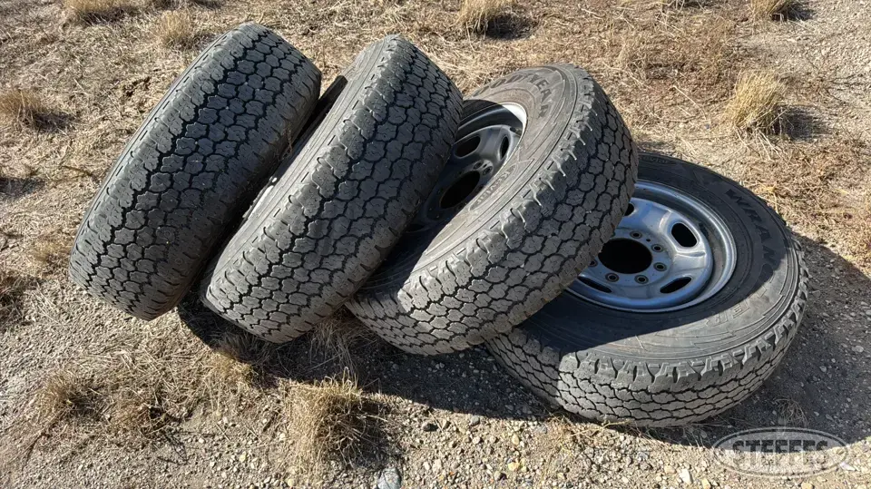 (4) Goodyear Wrangler LT245/75R17 tires Passenger-Light Truck Tire